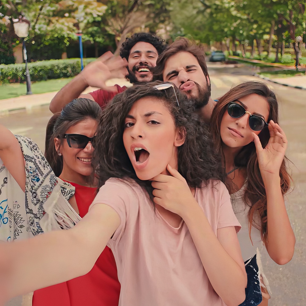 1293593862-90789798927e7753e3842d9bf5322f156576541e6b66ba874_940x540-topaz-enhance-1000w-faceai